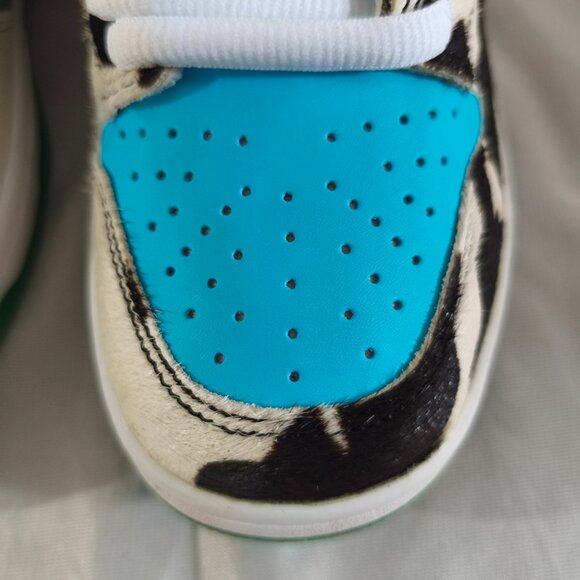 Nike X Ben & Jerry's Low-Top Basketball Shoes - Picture 3 of 8
